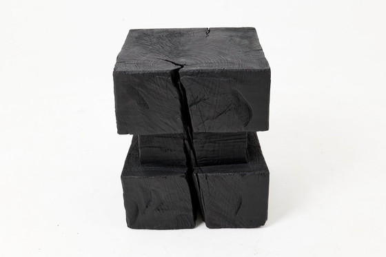 Image 1 of Sculpturale hardhouten bijzettafel, kruk, gebrand hout, handgesneden, Logniture