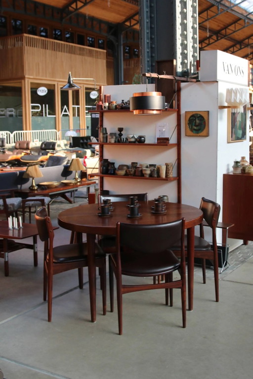 Breites Teakholz-Wandsystem im dänischen Design – wandrek, Brass, Mid Century Modern (photo 2 of 5)
