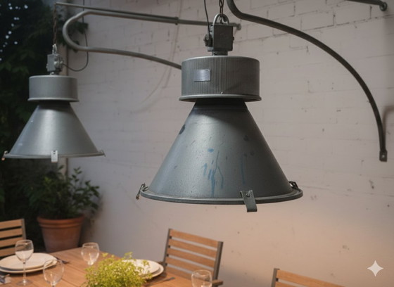 Image 1 of Robust industrial pendant lamp set of 2