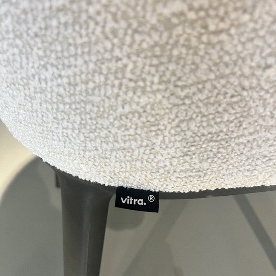 Image 1 of Vitra Soft Shell dining chair