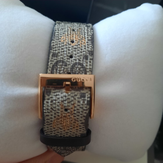 Image 1 of montre Gucci