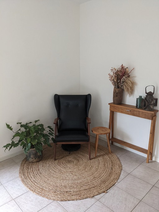 Poltrona con ali nere