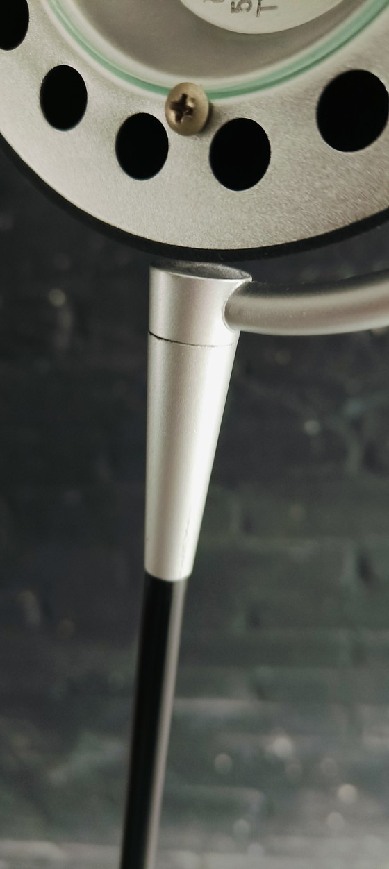 Image 1 of Exklusive Oligo-Stehleuchte aus Fiberglas