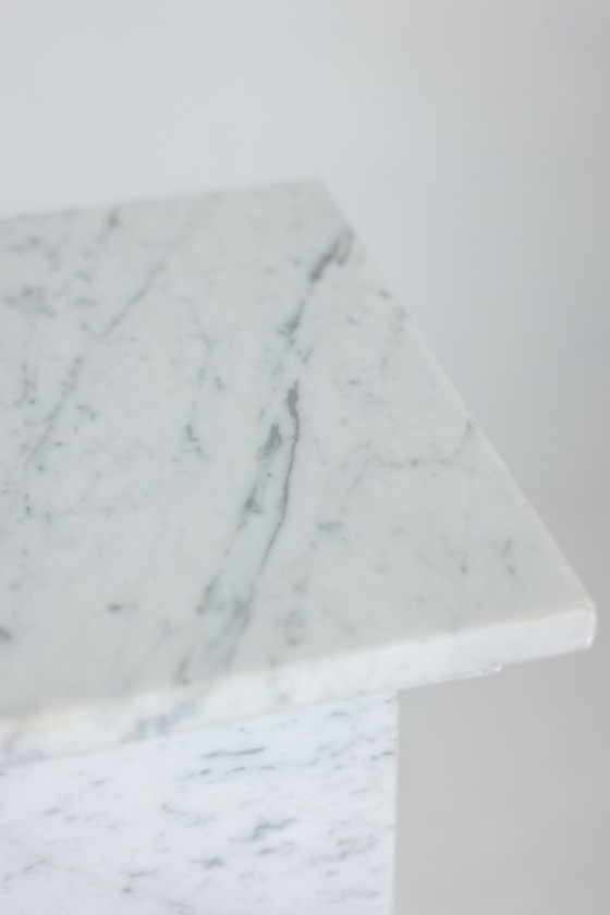 Image 1 of Pair of Art Deco columns in white marble, 20th century