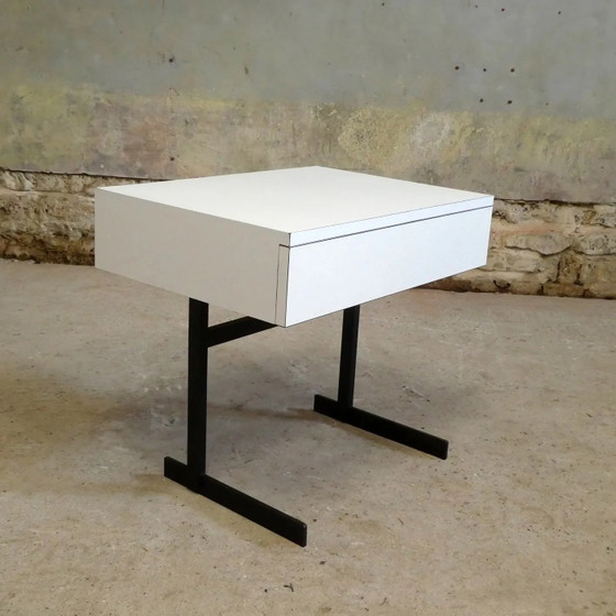 Comodino di design, 1960 – Comodini, Legno, Metallo (photo 2 of 4)