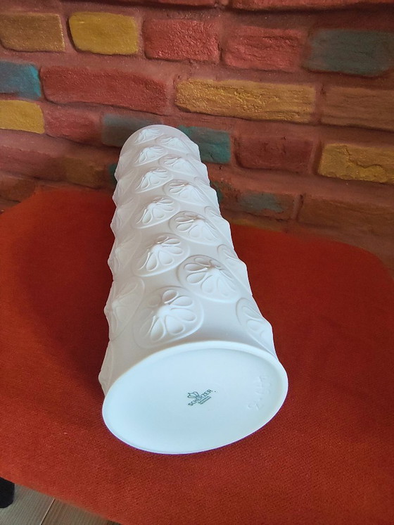 Image 1 of Biskuitporzellan Vase aus den 60er Jahren von Scherzer Bavaria Design Werner Uhl -  Mid Century Blumenvase Vintage weiß