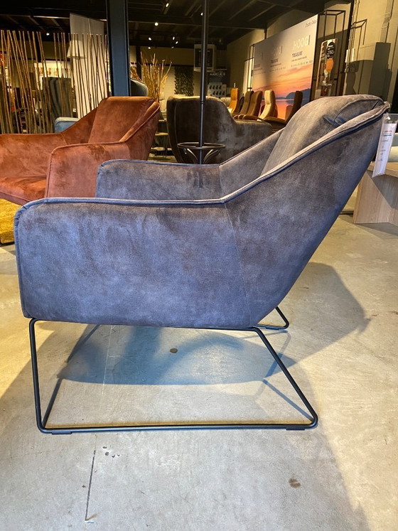 Image 1 of Yuni Armchair