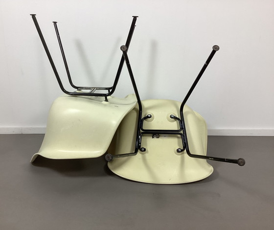 Image 1 of 2 vintage Vitra Eames stoelen Charles & Ray Eames