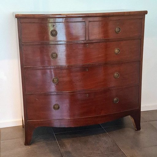 Prachtige Antieke Ladenkast / Commode Van Mahoniehout Met Een Klassiek Design.