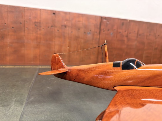 Avion miniature Spitfire en acajou anglais – Objets déco, Bois (photo 10 of 11)