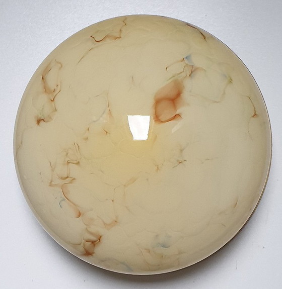 Image 1 of Große Art-Deco-Deckenleuchte aus Opalglas (33 cm).