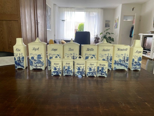 Hermoso conjunto de gabinetes antiguos