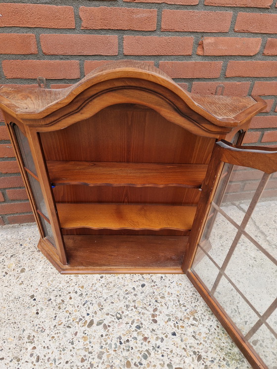 Image 1 of Wall cabinet