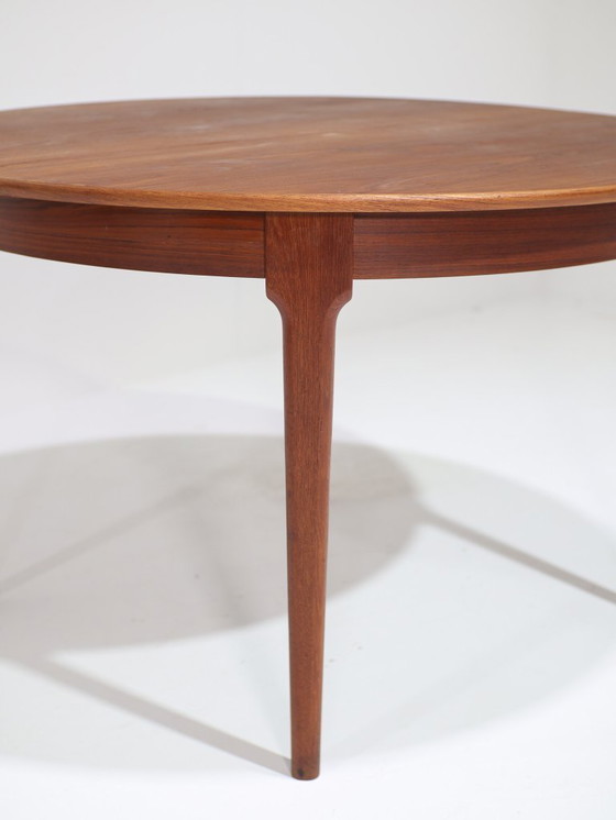 Image 1 of Extendable round dining table oval Danish teak vintage