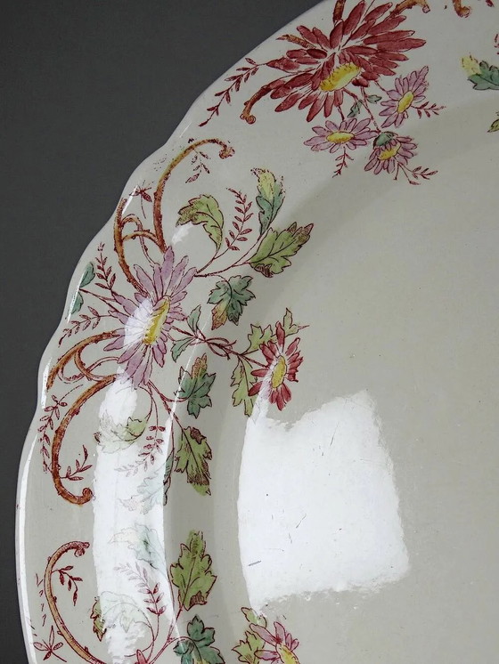 Antiker Longchamp Servierteller mit Gänseblümchen, polychromes Eisensteinzeug, 19. Jahrhundert. – Geschirr (photo 10 of 17)
