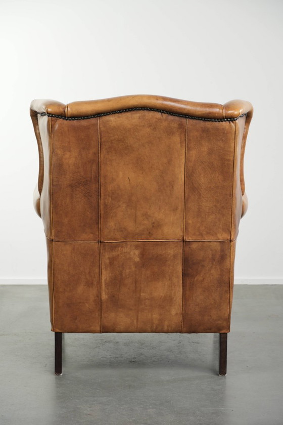 Image 1 of Lichte rundleren oorfauteuil met een goed zitcomfort