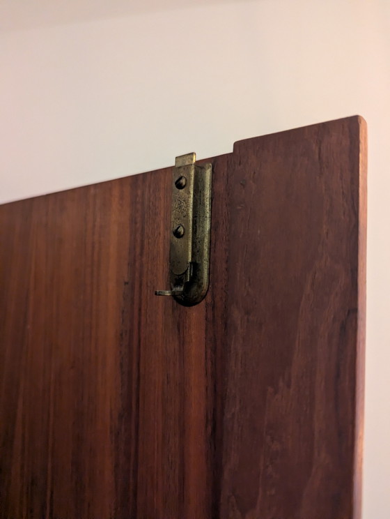 Armadio vintage in teak (impiallacciato) (3 ante) – Metal, Wood (photo 5 of 8)