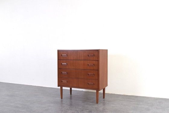 Cómoda danesa de teca de mediados de siglo, década de 1960. – Wood (photo 9 of 15)