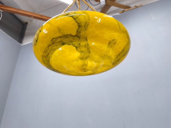 Image 1 of Art Deco hanglamp, gemarmerd glas en messing, jaren 1930