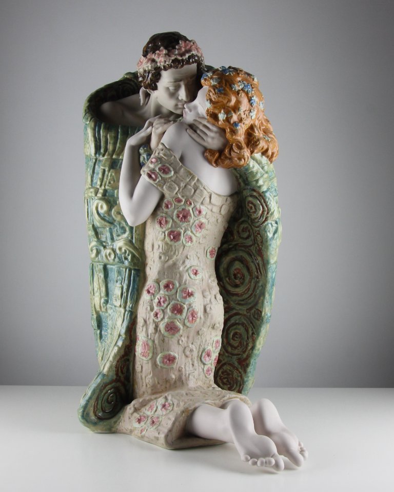 The Kiss - Gustav Klimt Collection - Large | Lladro Decorative