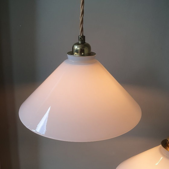 Set di 2 Lampade a sospensione Vintage in vetro opalino – Metallo (photo 16 of 17)