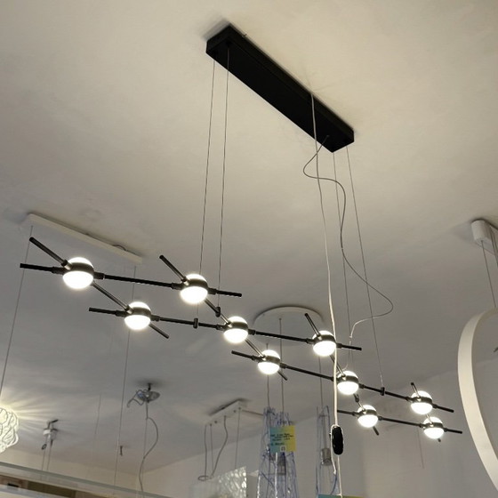 Lámpara colgante LED moderna con diseño de metal negro y riel esférico – Lámparas de araña, Plastic (photo 6 of 6)