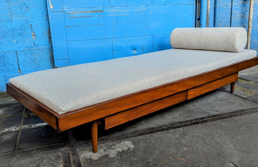 Tagesbett aus Teakholz aus der Mitte des Jahrhunderts