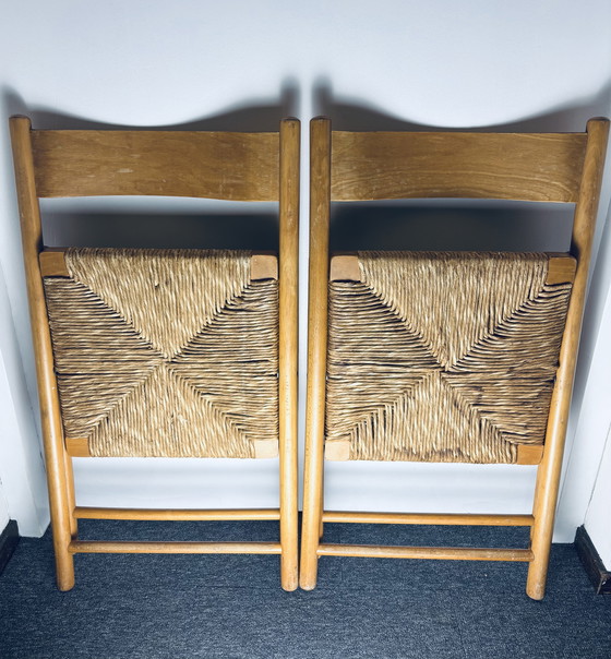 Image 1 of Set of 2 vintage wooden folding chairs with rattan seats – 1970s/1980s kg
