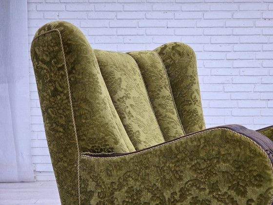 Image 1 of Fauteuil relax danois des années 1950, revêtement en velours, bois de chêne.