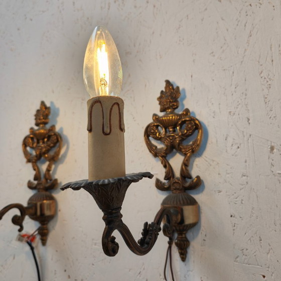 Image 1 of Appliques et lampes de chevet vintage en laiton Hollywood Regency
