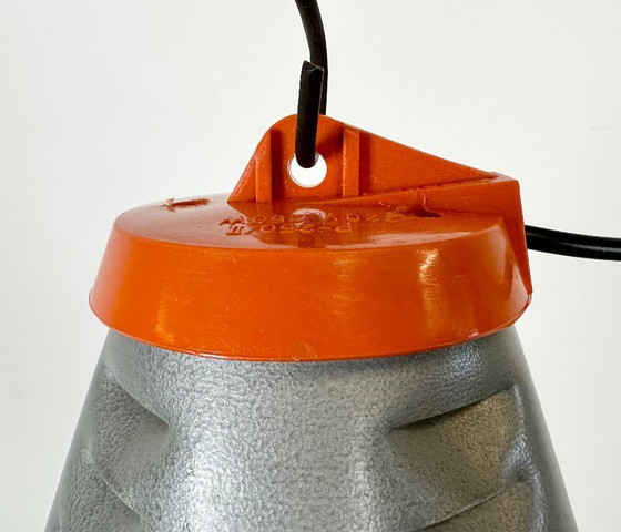 Image 1 of Lampada a sospensione in alluminio grigio industriale, anni '70