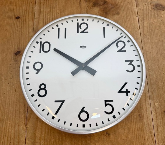 Image 1 of Reloj de pared antiguo de plata de ESMI, década de 1980.