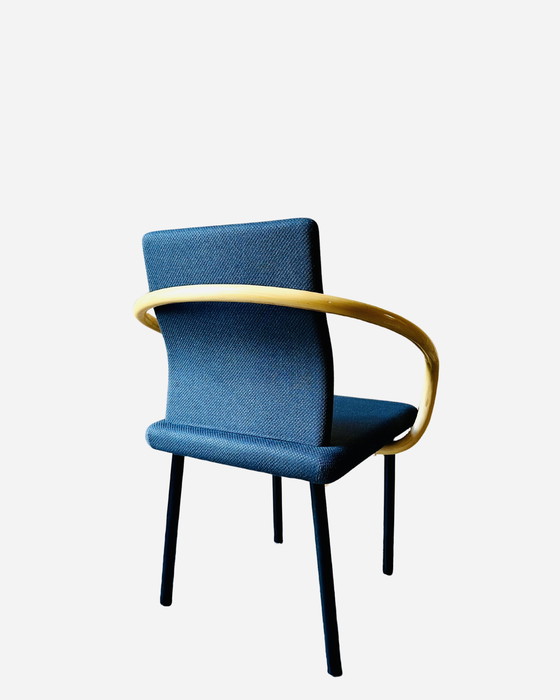 Image 1 of 4x Mandarin stoel van Ettore Sottsass voor Knoll, 1986 - Blauwe stof, armleuningen in bamboelook