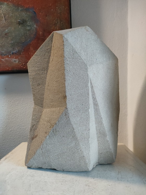 Image 1 of Scultura cubista astratta in pietra arenaria d'epoca