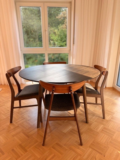 Table SK4 et 4 chaises assorties de la marque Tradition In Between Design. Excellent état. – &Tradition, eettafels, Wood