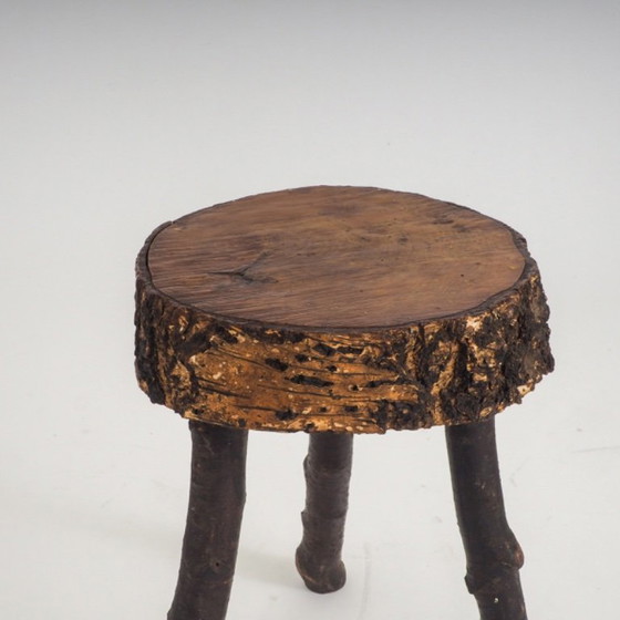 Rustikaler handgefertigter Holz-Hocker – Wood (photo 9 of 13)