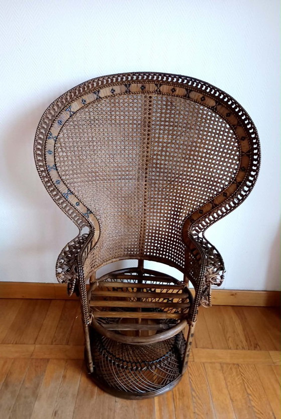 Vintage Emmanuelle Armchair Peacock circa 1960 – Rattan (photo 7 of 12)