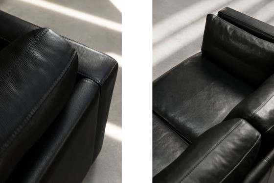 Vintage Deense tweezitsbank van zwart leer uit het midden van de 20e eeuw, Deens modern design, jaren 70 (photo 21 of 24)