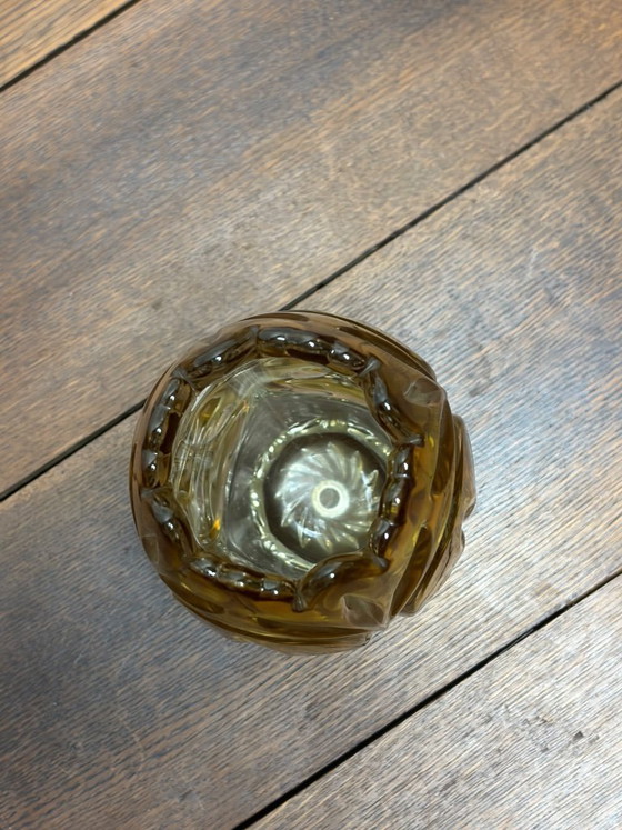 Image 1 of Vintage Handgeslepen Kristallen Vaas – Goudgeel/Amber – Fleur-de-lis