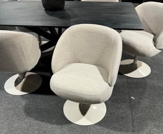 Image 1 of 3 pieces, as new, Mid Century Style tulip-base armchairs, very comfortable