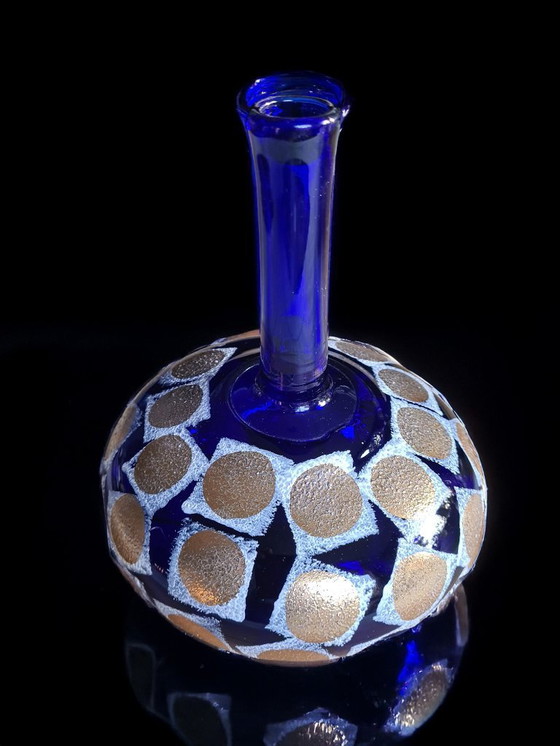 Image 1 of Entwurf Bengt Lindberg, Titel: "Goldblattblaue Glasvase".