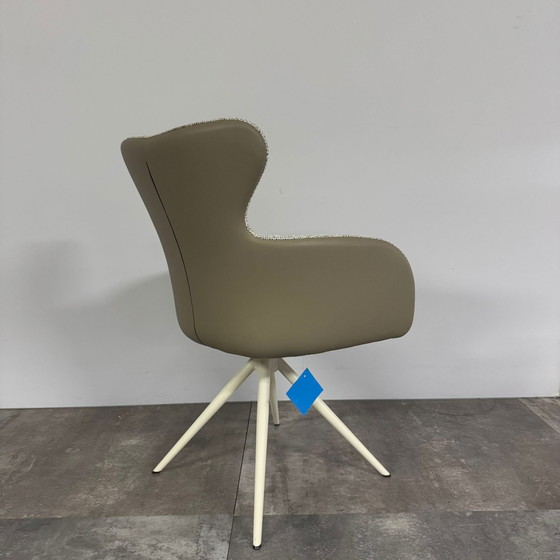 Image 1 of Nio  Set van 4