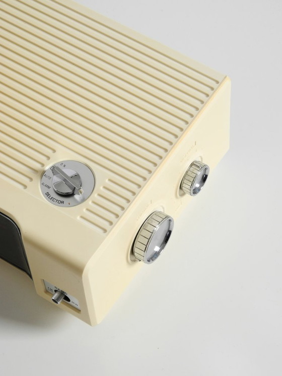 Image 1 of Original 1970s National Panasonic flip-number radio alarm clock model RC-6003B near to mint condition