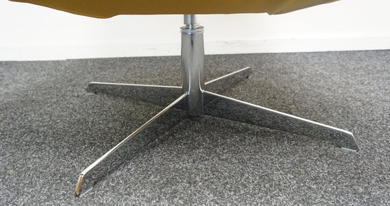 Image 1 of Ahrend Design Sessel | Ockergelber Relaxsessel | Drehsessel