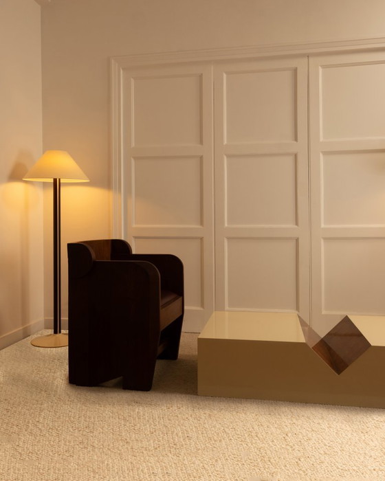 Image 1 of Tavolino da caffè/portariviste laccato con lente d'ingrandimento - anni '70