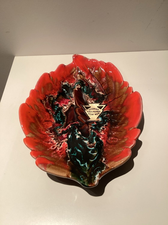 Vintage ceramic leaf-shaped bowl from French Vallauris., Black (photo 2 of 5)