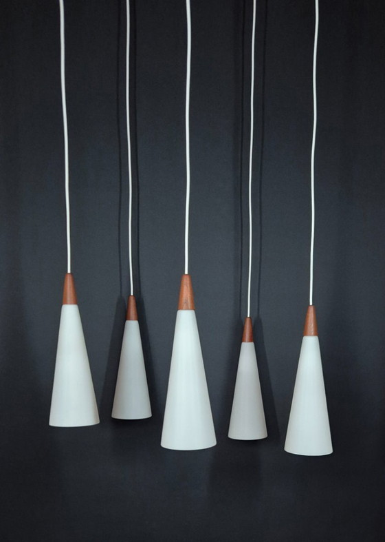 Image 1 of Lampada a sospensione vintage - Fog & Morup | teak | vetro opalino | 5 coni - anni '50