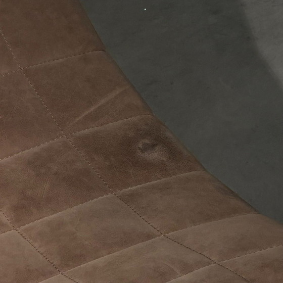 Image 1 of Leolux Volare armchair with ottoman