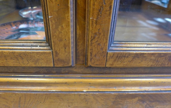 Image 1 of Wunderschöner antiker Vitrinenschrank