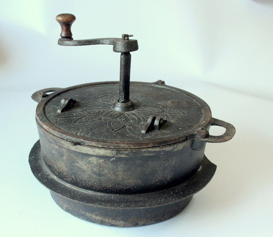 Image 1 of Cast iron coffee roaster - 1920s - antique